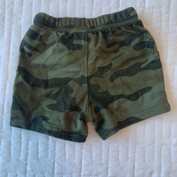 Carter’s Camo Baby Jogging Shorts - Picture 4 of 4